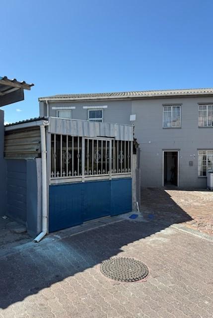 3 Bedroom Property for Sale in New Woodlands Western Cape